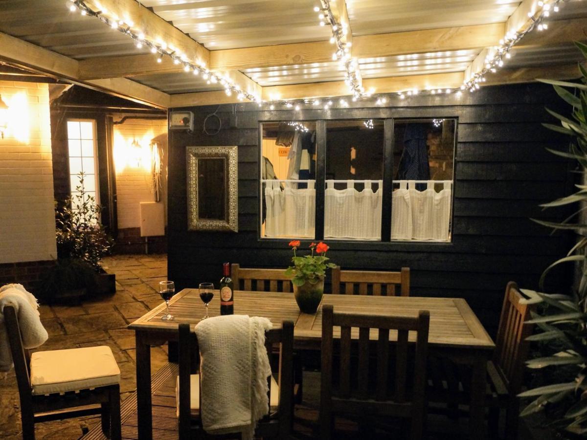 The Walnut, Meopham - A Private Retreat Rural Location Villa Екстериор снимка