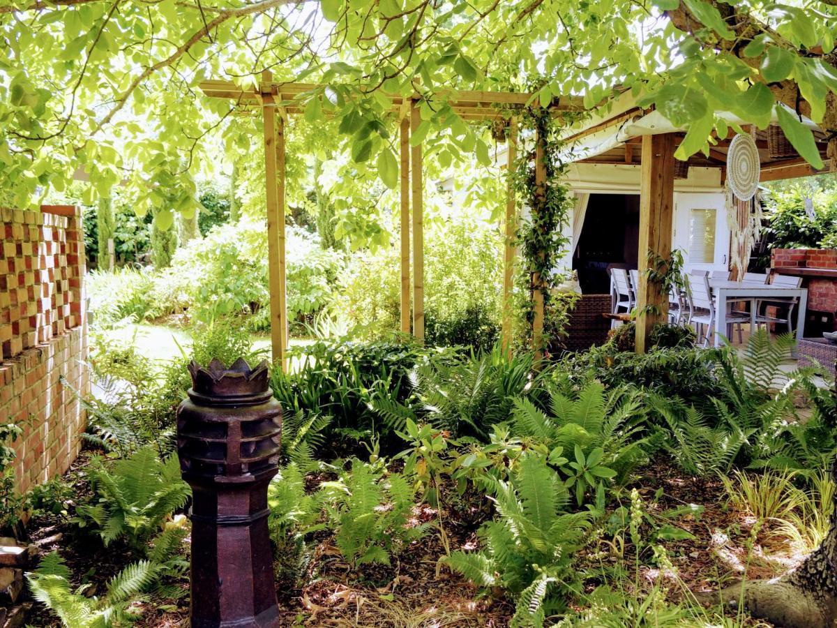 The Walnut, Meopham - A Private Retreat Rural Location Villa Екстериор снимка