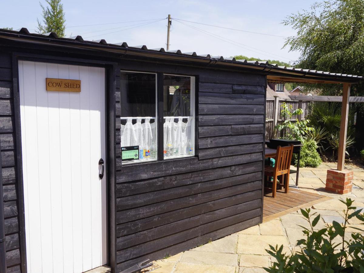 The Walnut, Meopham - A Private Retreat Rural Location Villa Екстериор снимка