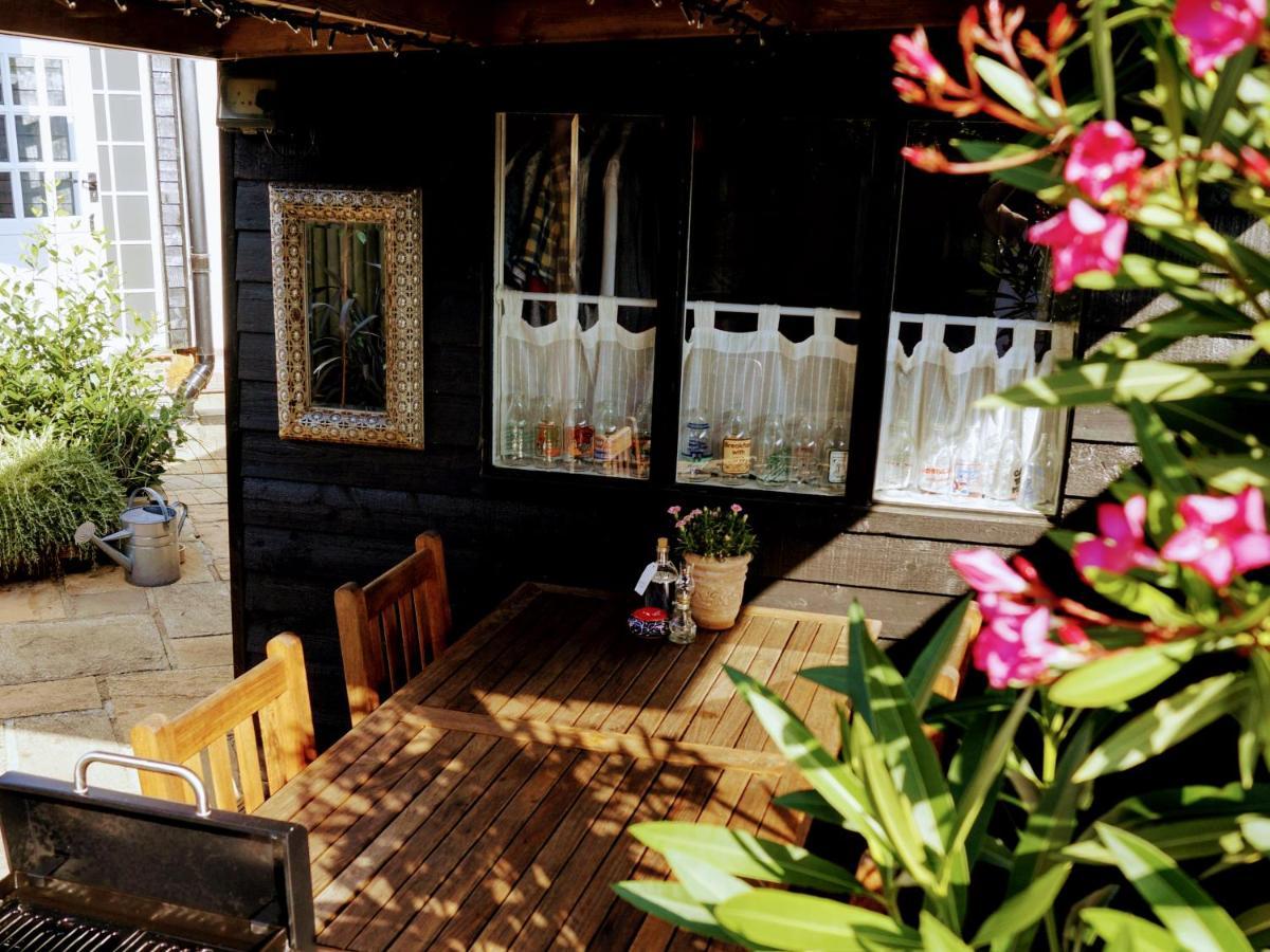 The Walnut, Meopham - A Private Retreat Rural Location Villa Екстериор снимка